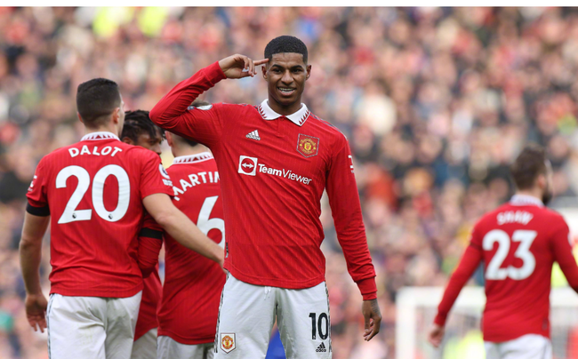 献也日益显 献也日益显