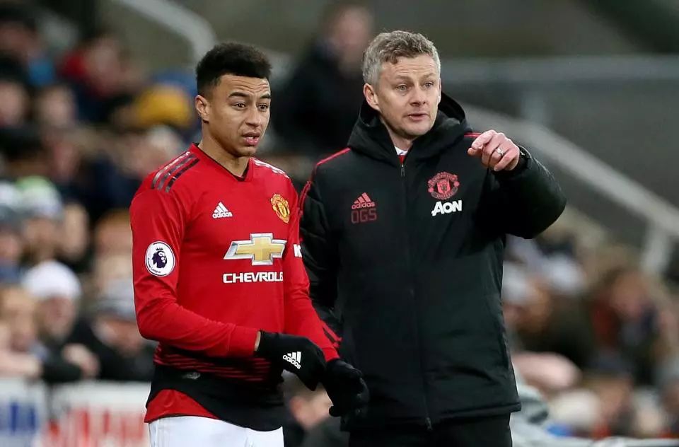 并在关键时 并在关键时